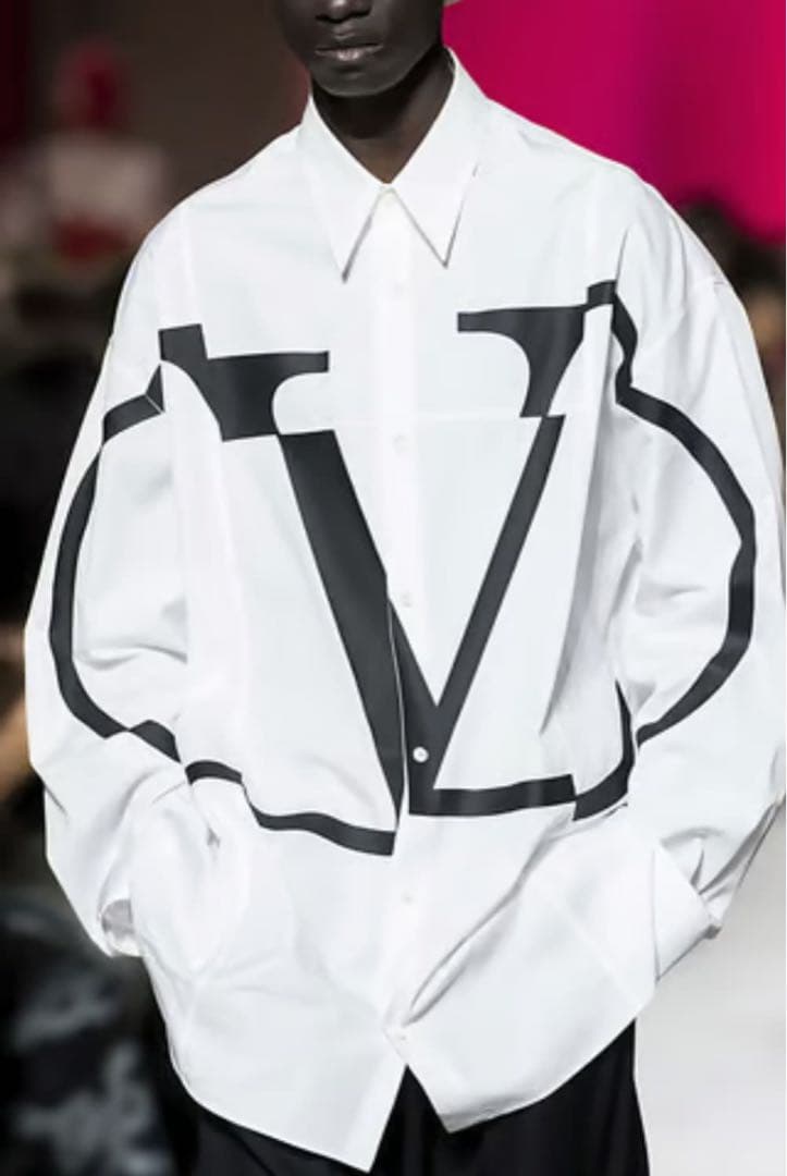 Valentino ホワイト長袖シャツ 39/15½