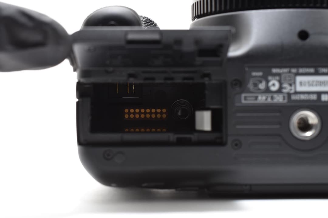 デジタルカメラ Canon EOS kiss X5 + EF-S 18-55mm #1181