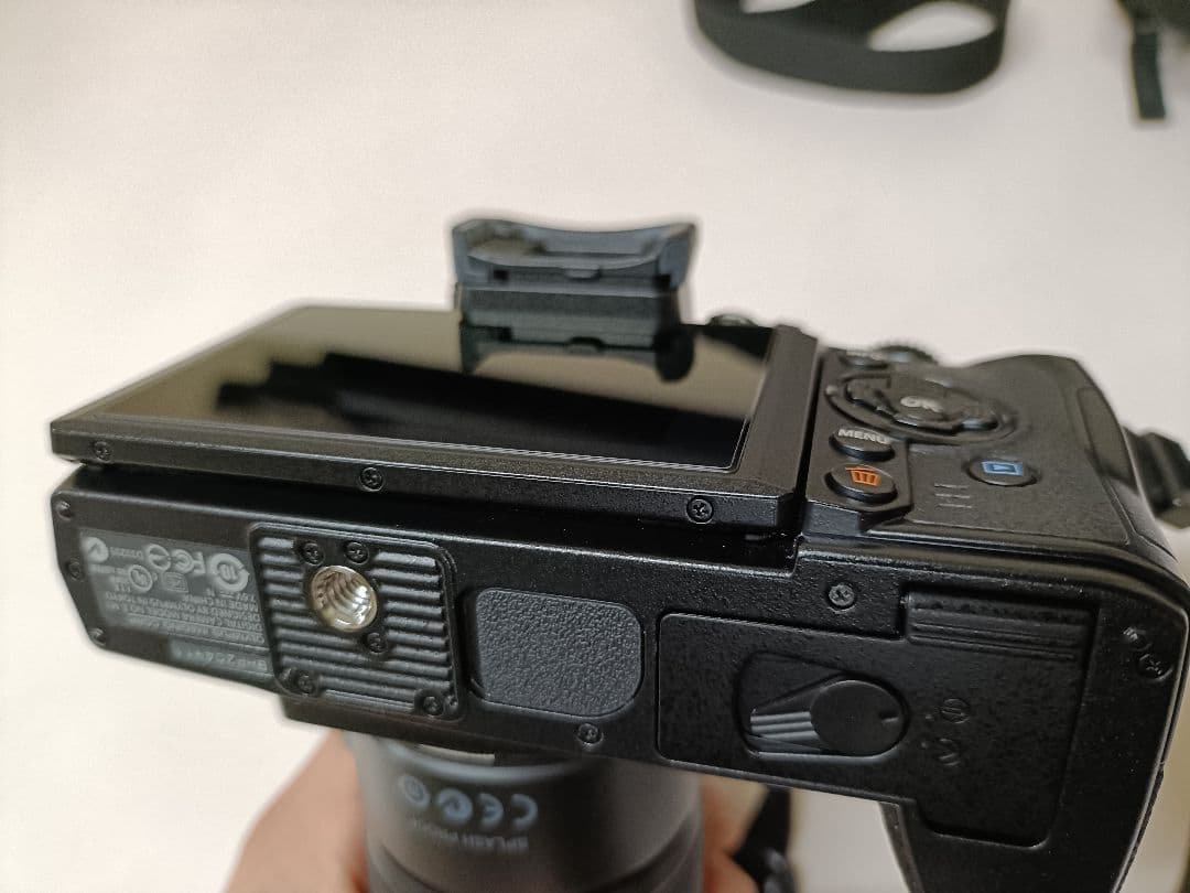 【美品2638回】OLYMPUS OM-D E-M1 ミラーレス一眼カメラ