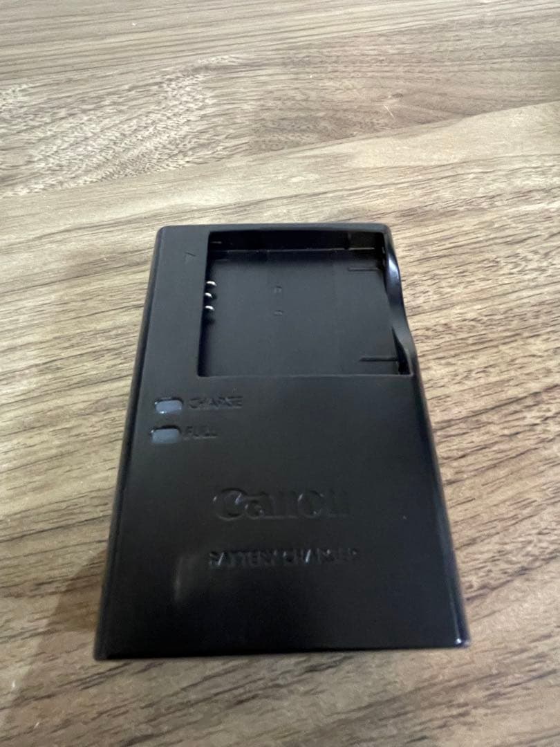 【極美品】 Canon キャノン IXY650 シルバー