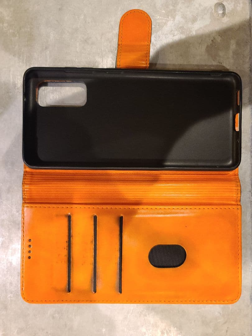 セ*コ様 a*i様 Galaxy S20 5G 本体 とケースおまけ。