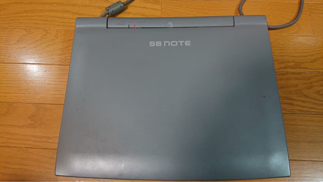 ジャンク　NEC PC-9821 Na7/HC7 ノートPC 本体