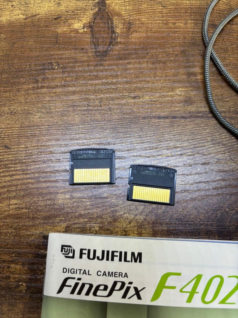 FUJIFILM FINEPIX F402 デジカメ 富士フィルム