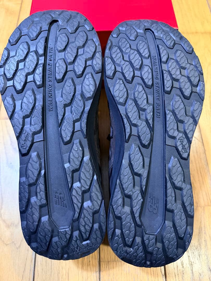 靴 New Blance Fresh Foam Walking 880 v7 4E