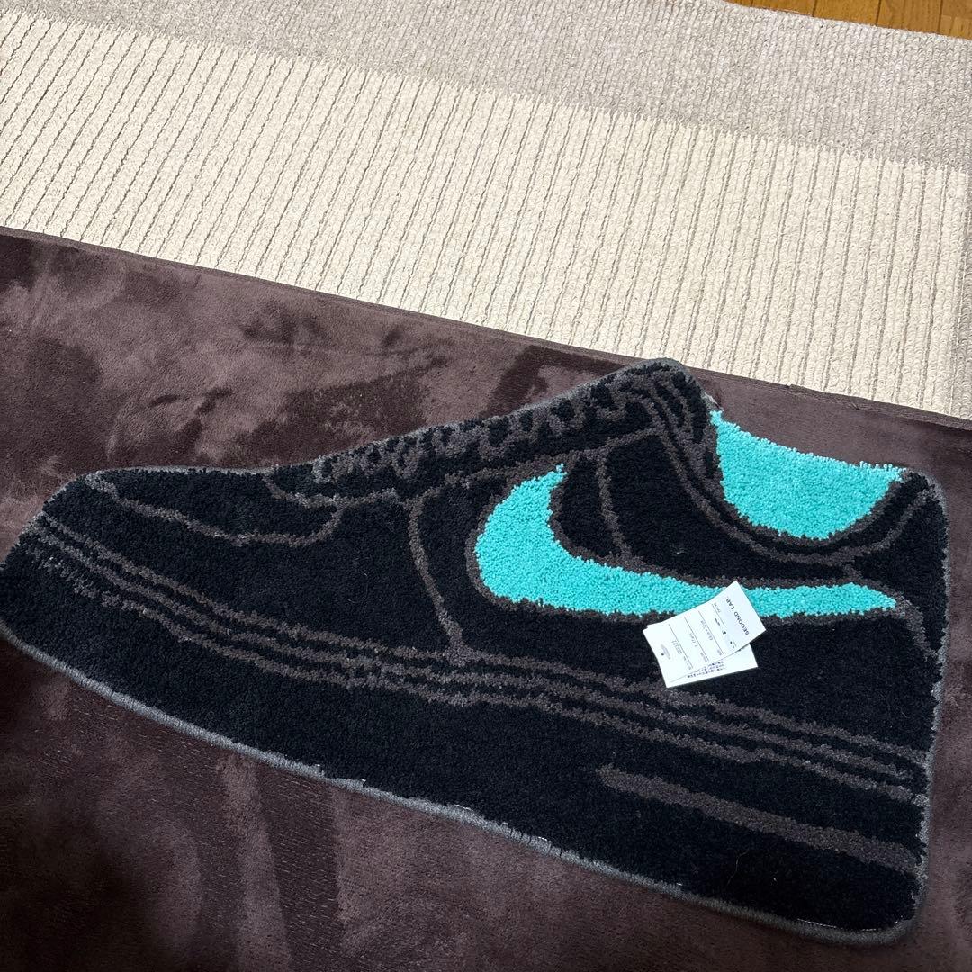 SECOND LAB スニーカー型バスマット ティファニー