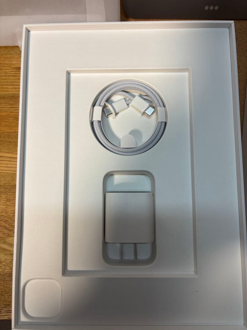 iPad Pro (第4世代) +Apple Pencil +マジックキーボード