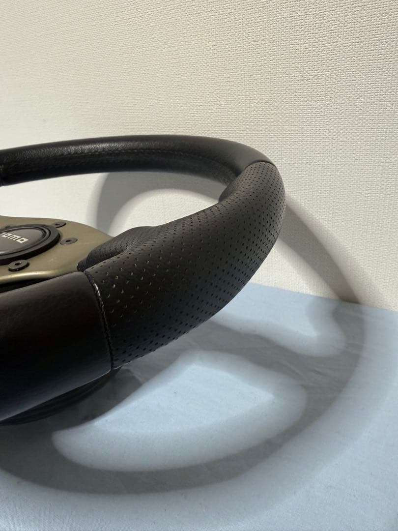 MOMOステアリング　ボス付き