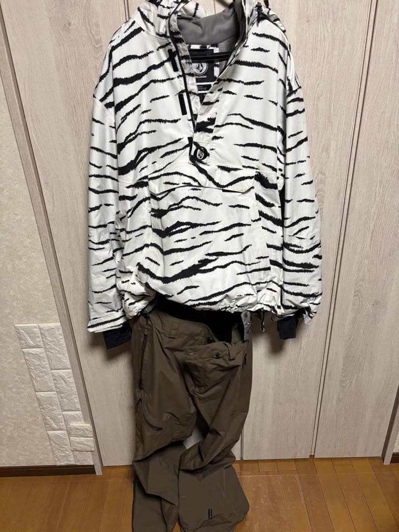 Volcom スノーボードウェア セット
