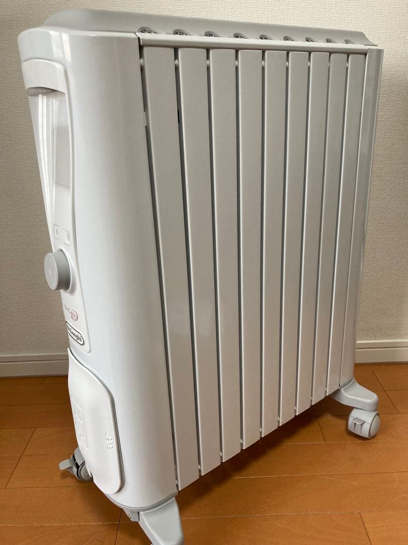 デロンギ　オイルヒーター (DeLonghi RHJ75V0915-GY)