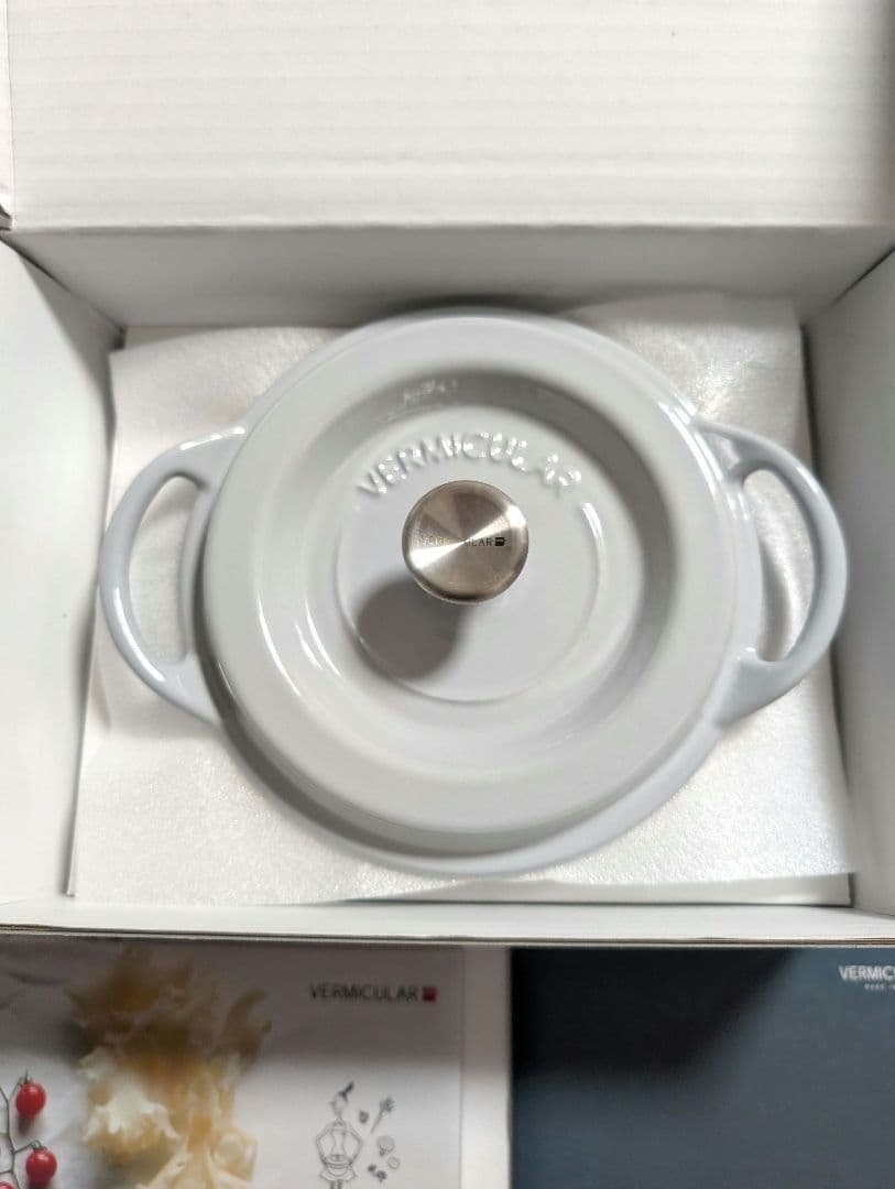 新品・未使用★バーミキュラ　オーブンポットラウンド　#14　ストーン