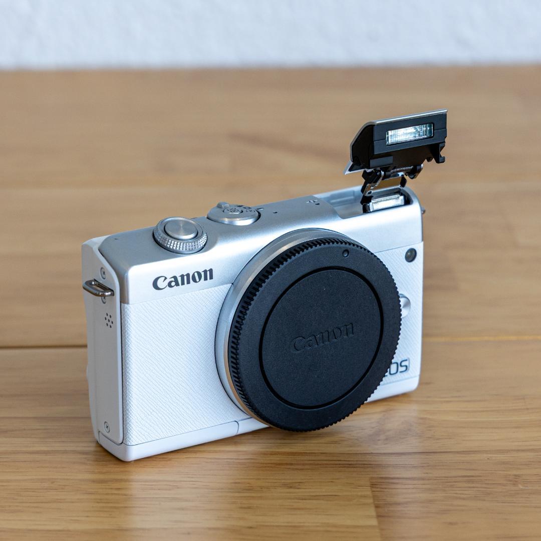 Canon EOS M200 標準ズームレンズ 付属品多数