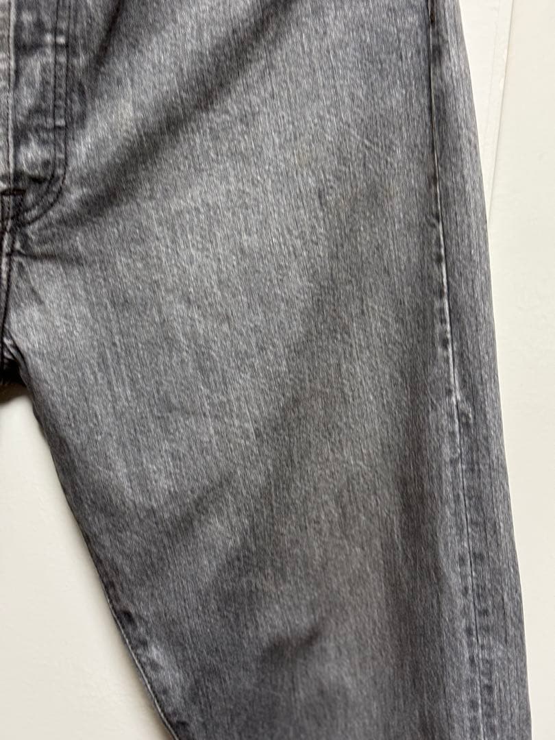 TENDERLOIN のブラックデニム　ストレートデニム ジーンズ
