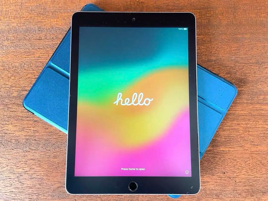 美品 iPad A1893 32GB 第6世代