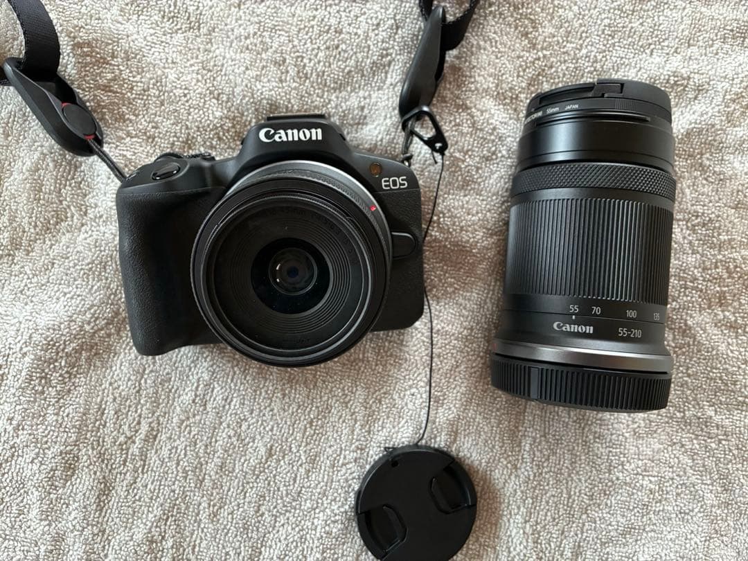 中古　Canon EOS R50 ミラーレスカメラ 本体とレンズ付き