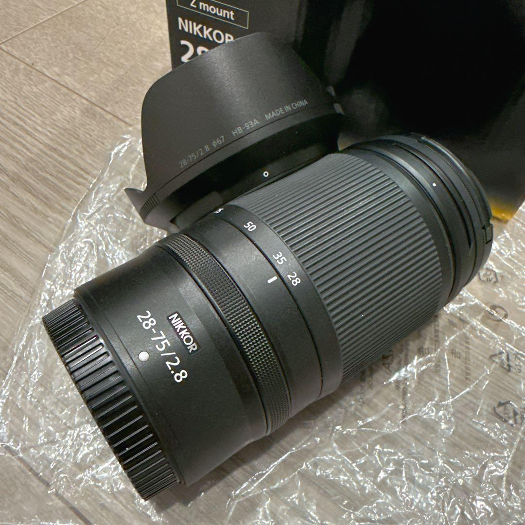ニコン NIKKOR Z 28-75mm f/2.8レンズ　保護フィルター付