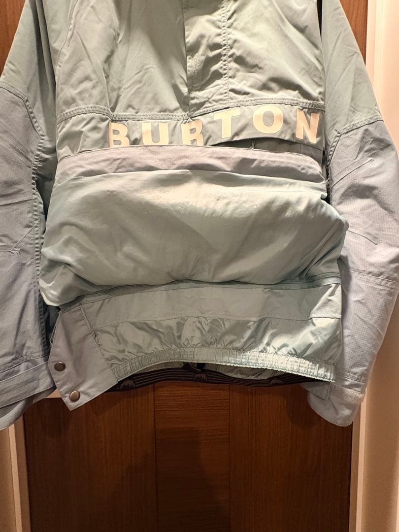 Burton スノーボードウェアセット　フロスナージャケット・リザーブビブパンツ
