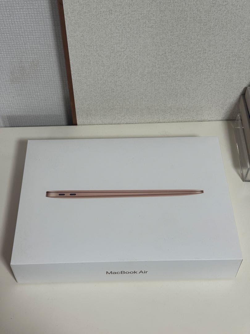 【極美品】 MacBook air(Retina, 13-inch, 2020)