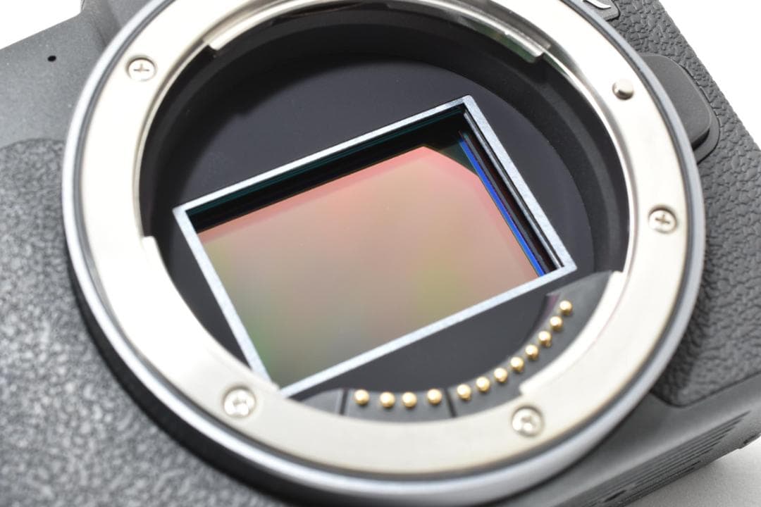 超美品 Canon EOS RP ミラーレスデジタルカメラボディ キヤノン