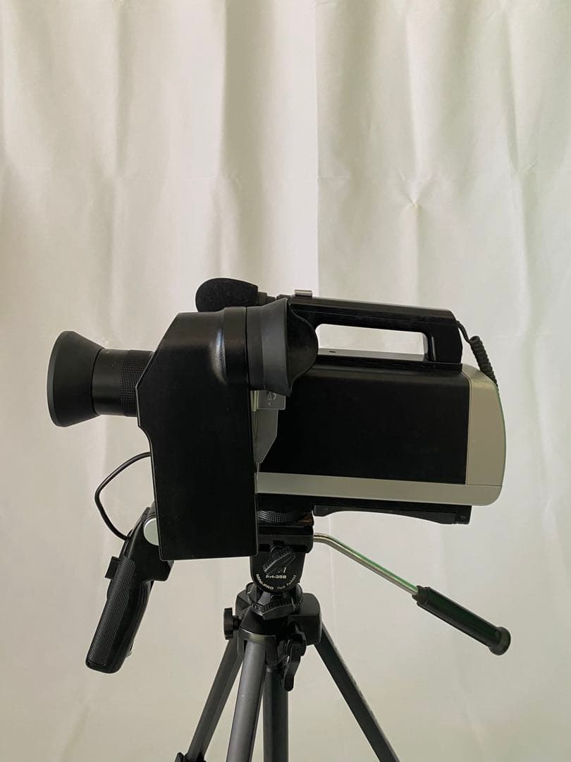 ビクターカラービデオカメラ　CV-G80