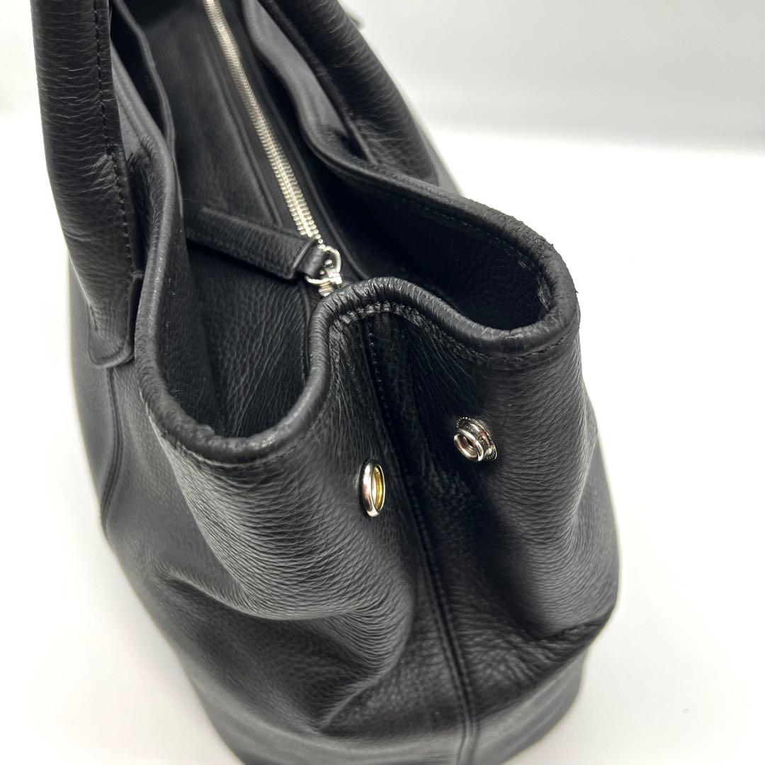 バーニーズニューヨーク　トートバッグ　シボ革　オールレザー　黒　肩掛け　A4