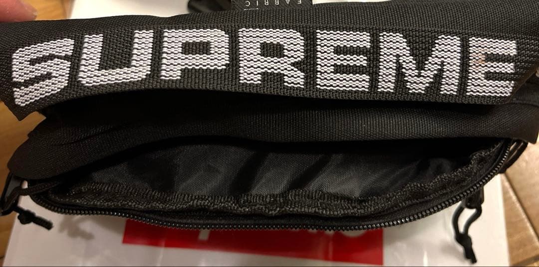 Supreme supreme SUPREME ボディバッグ　ウエストバッグ