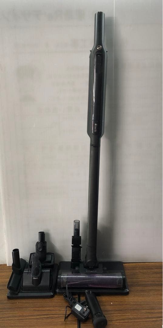 Sharp コードレスクリーナー CS601JBK 送料無料