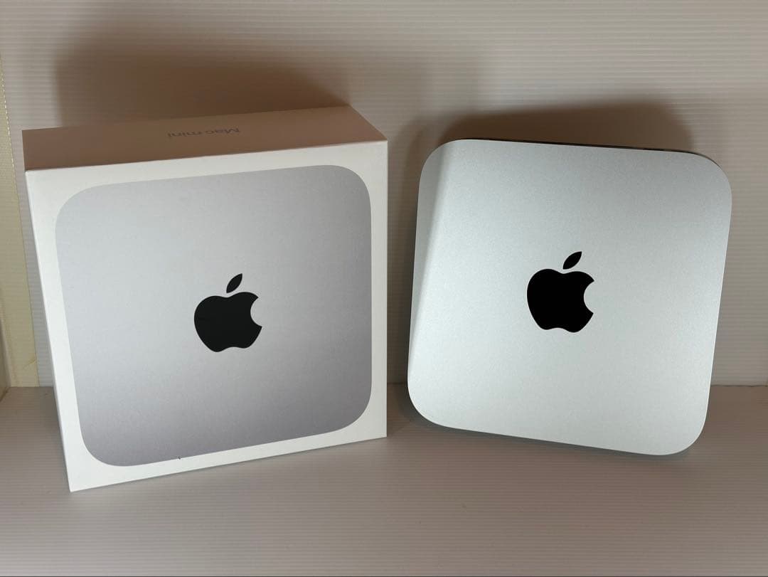 M2 Mac mini 本体と箱付き