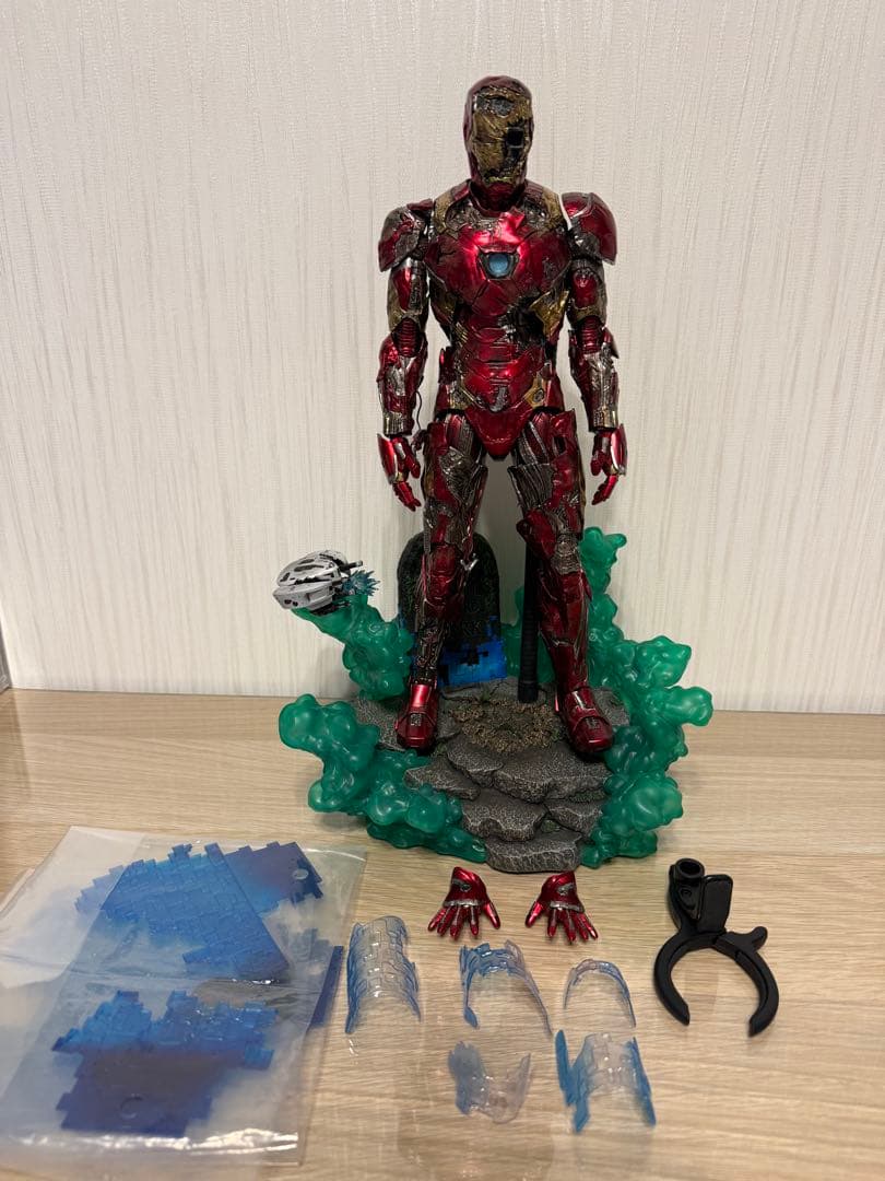 ホットトイズ hottoys 1/6 フィギュアアイアンマン ゾンビ版