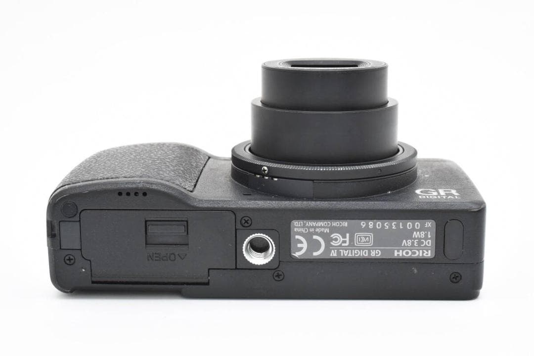 リコー　RICOH GR DIGITAL IV ≪ショット数4200回≫
