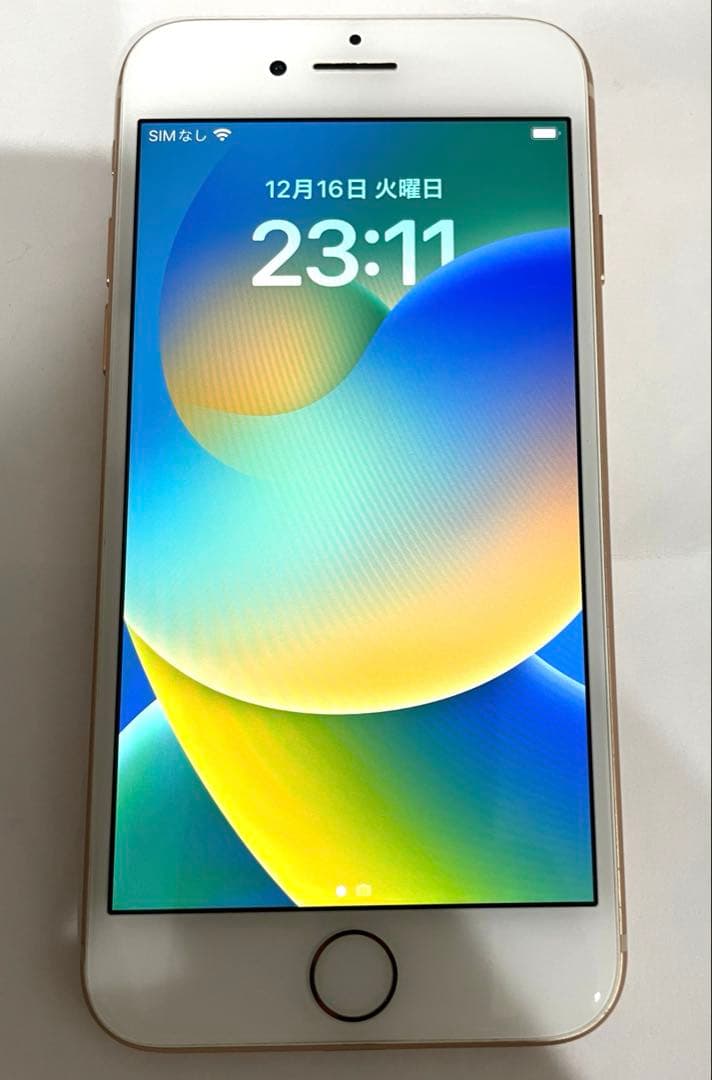 Apple iPhone 8 ゴールド 本体　64GB SIMロック解除済み