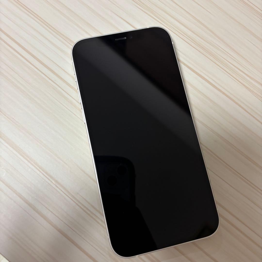 さか iPhone12 ホワイト　64GB 本体 iFaceケース付き