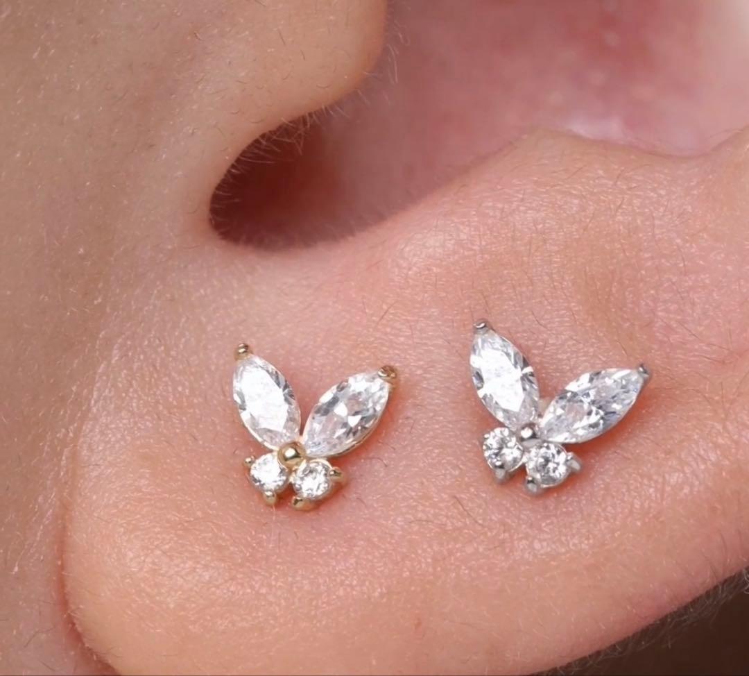 14K ソリッドゴールド シングル ミニ スパークル バタフライ ピアス