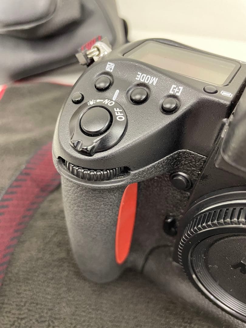 Nikon F5 フィルム一眼レフカメラ