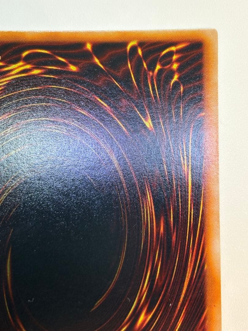 ②新品みたいです。ブラック・マジシャン 初期 ウルトラレア 遊戯王