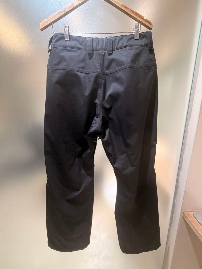 Oakley スノーボードウェア　上下セット　白黒