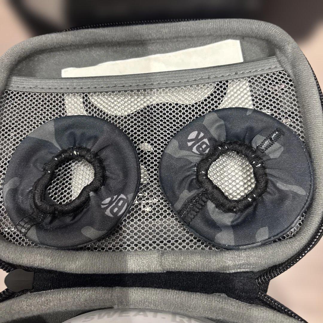 Under Armour Project Rock ワイヤレスヘッドホン