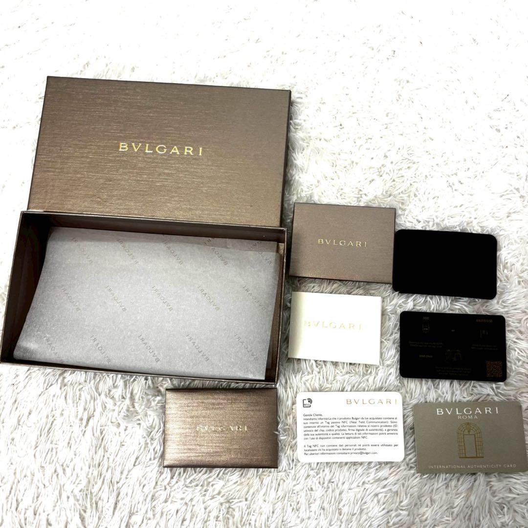 極美品　未使用に近い　ブルガリ　長財布　ビーゼロワン　リング　レザー　ブラック