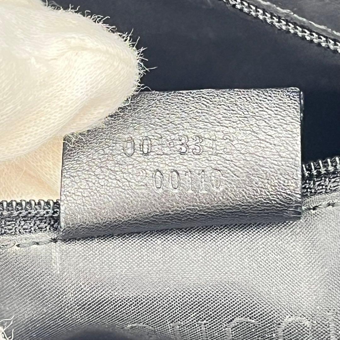 グッチ ショルダーバッグ メッセンジャー 斜めがけ ロゴ金具 ナッパレザー 黒