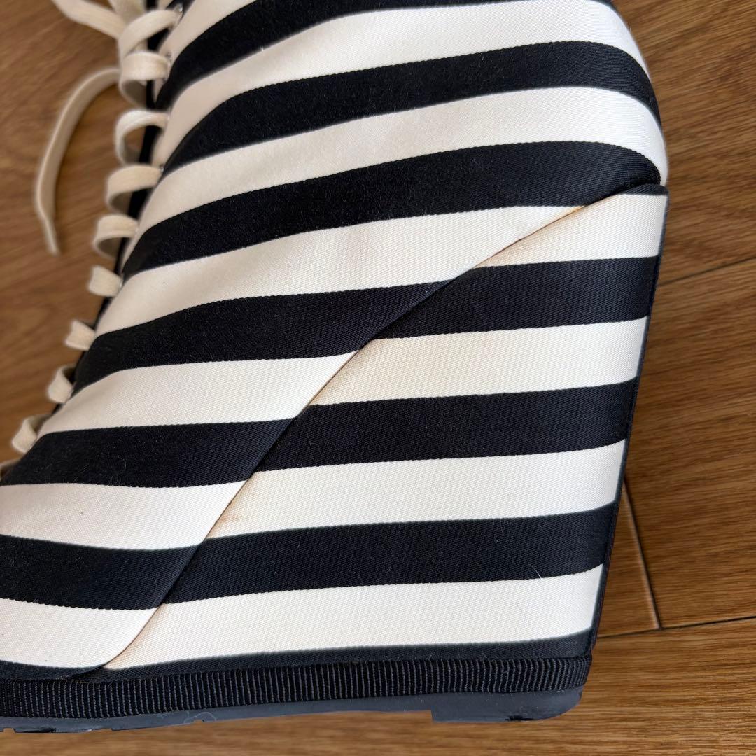 CHANEL ストライプ ウェッジブーツ