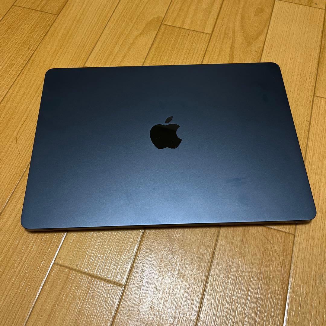 MacBook本体 Apple MacBook Air 13.6 M2 8G