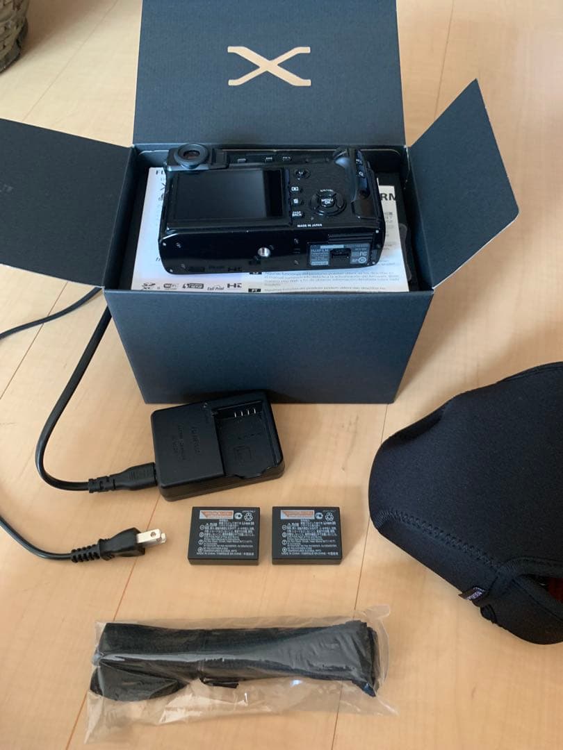 A*x様 Fujifilm X-Pro2 ミラーレスカメラ 本体のみ　ジャンク