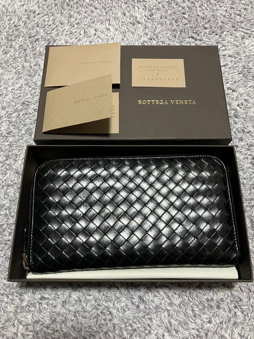 【格安】ボッテガヴェネタ ラウンドファスナー長財布