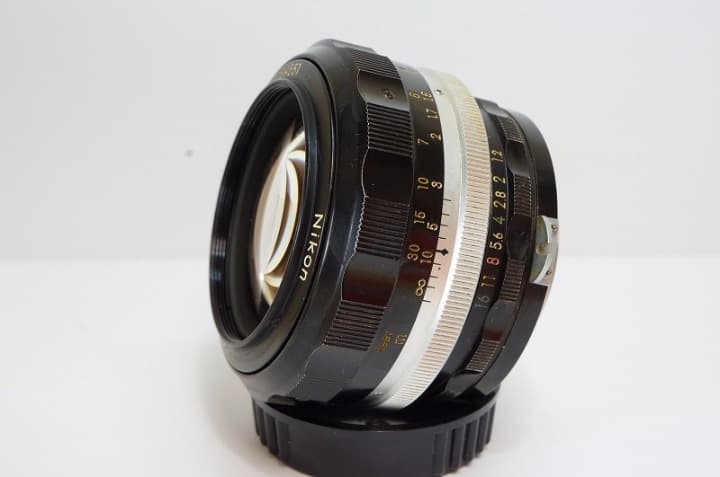 明るい単焦点 Nikon NIKKOR-S・C Auto 55mm F1.2