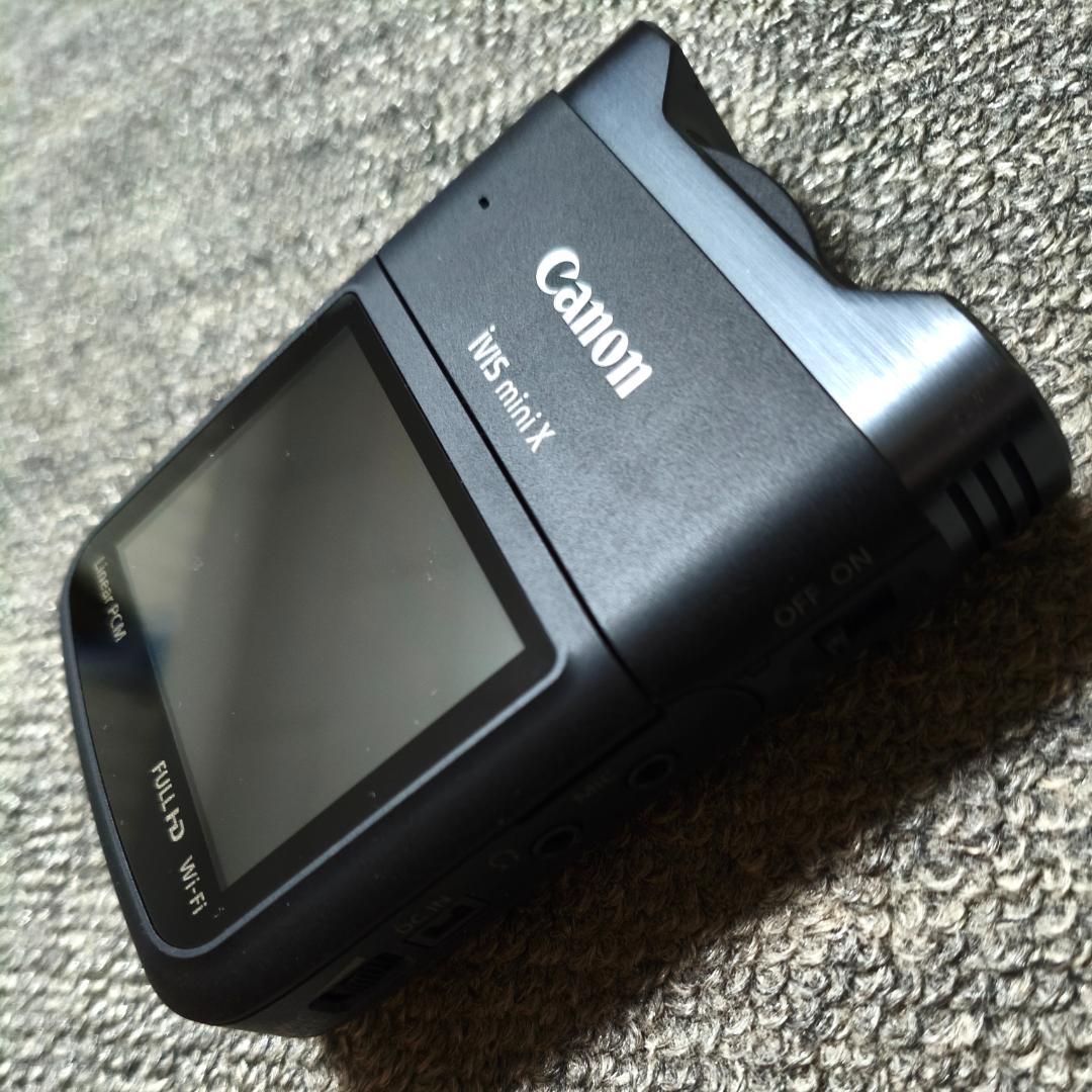 【みなと】Canon iVIS mini X 本体と付属品
