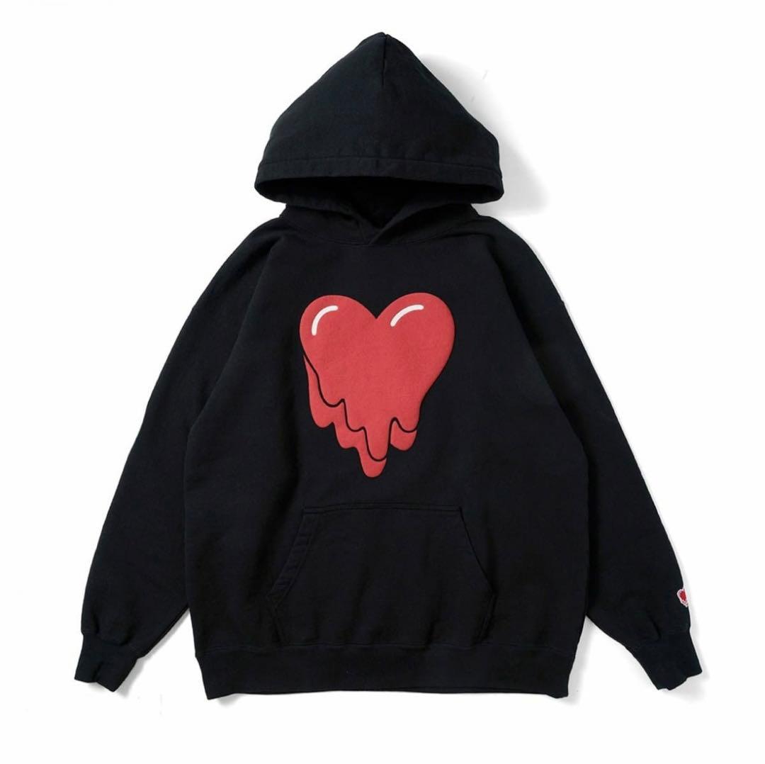 トップス emotionally unavailable