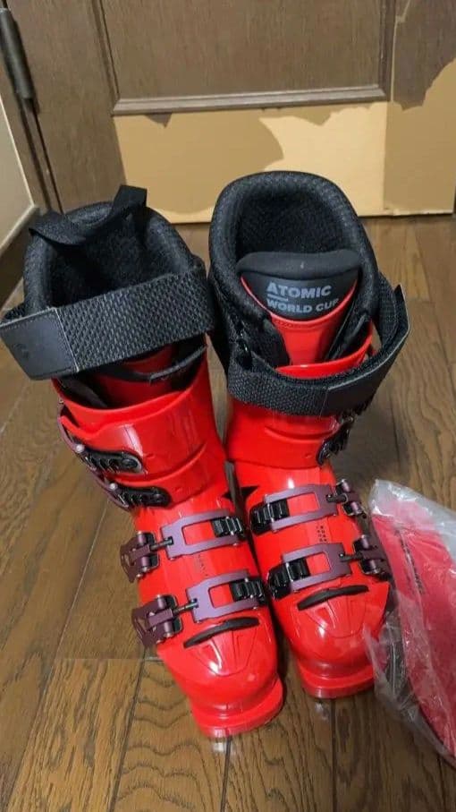 ATOMIC REDSTER sti110 24-25シーズンモデルスキーブーツ