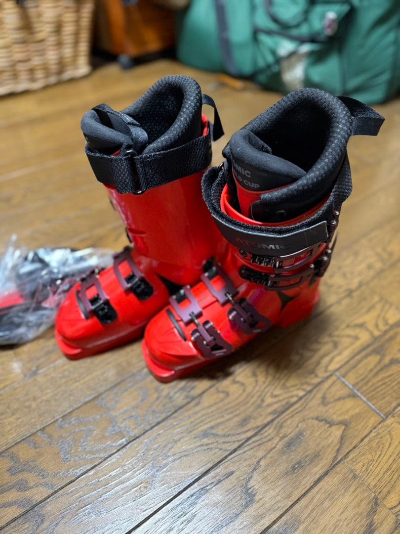 ATOMIC REDSTER sti110 24-25シーズンモデルスキーブーツ