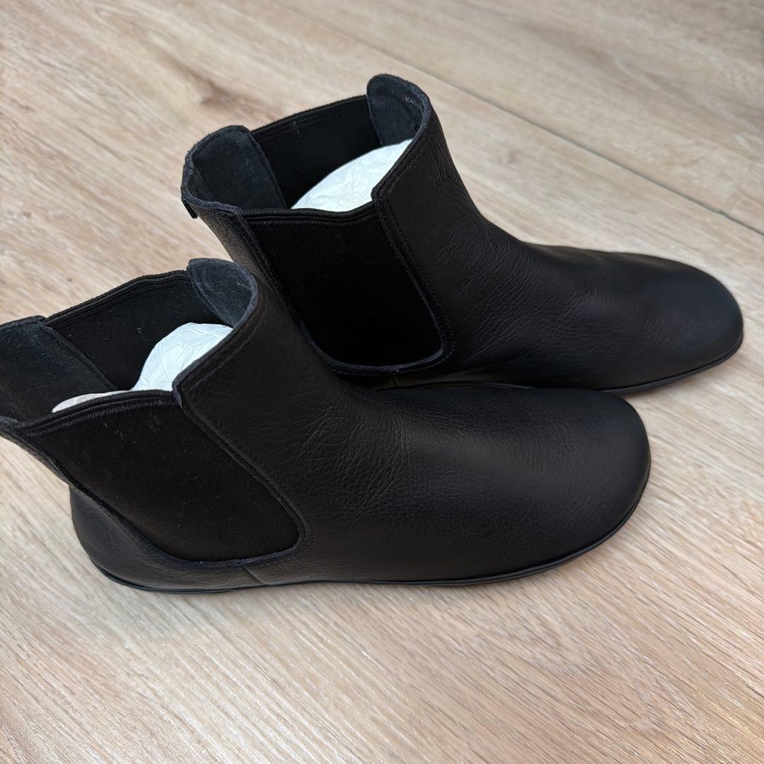 camper ブラックレザー サイドゴアブーツ