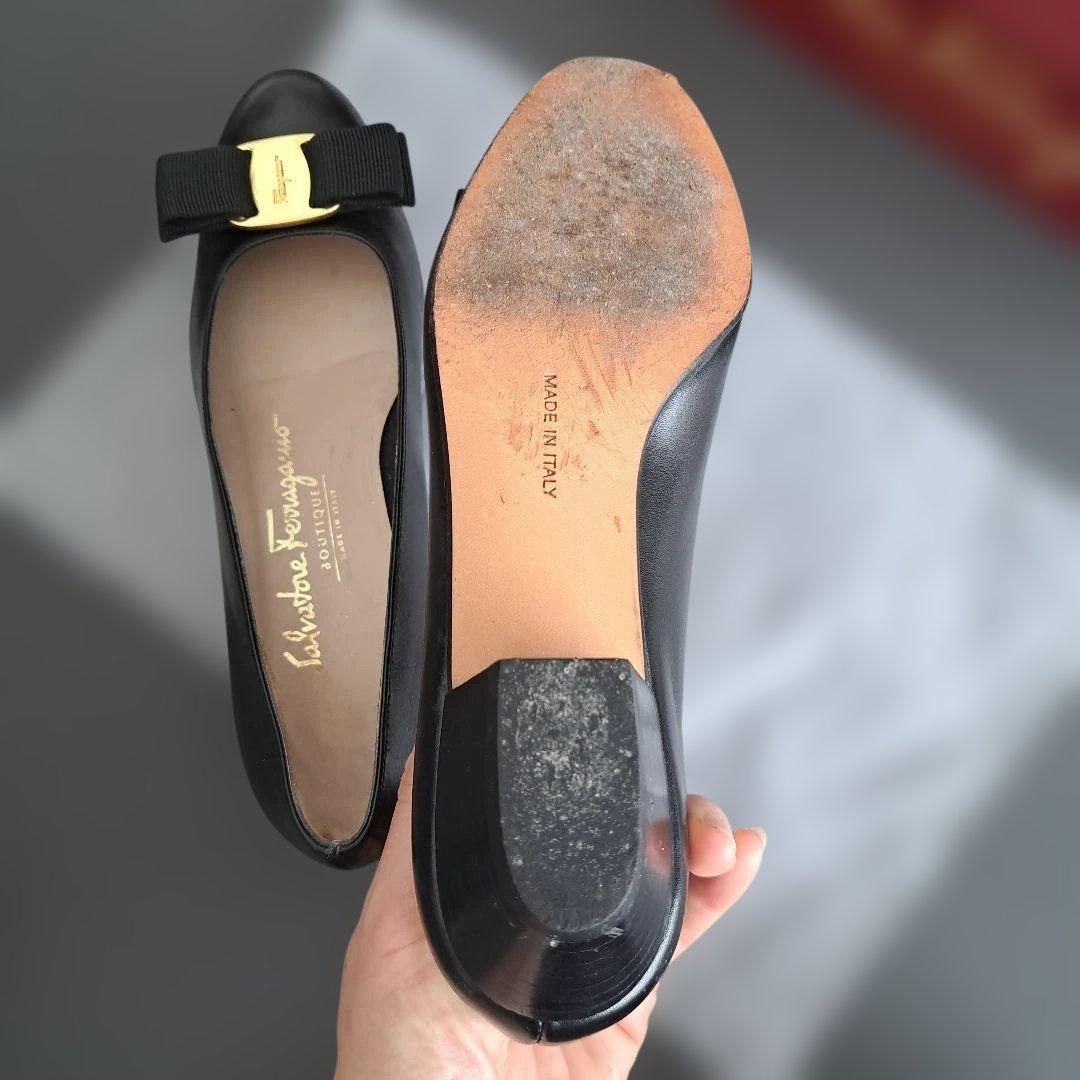 Salvatore Ferragamo 黒 リボン付きパンプス フェラガモ