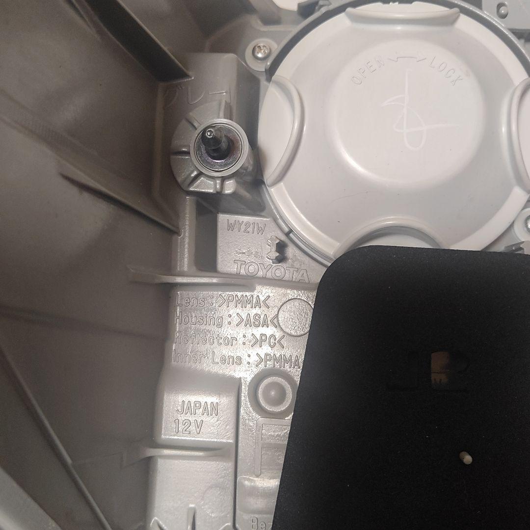 ヴェルファイア／アルファード20系純正 テールランプ LED